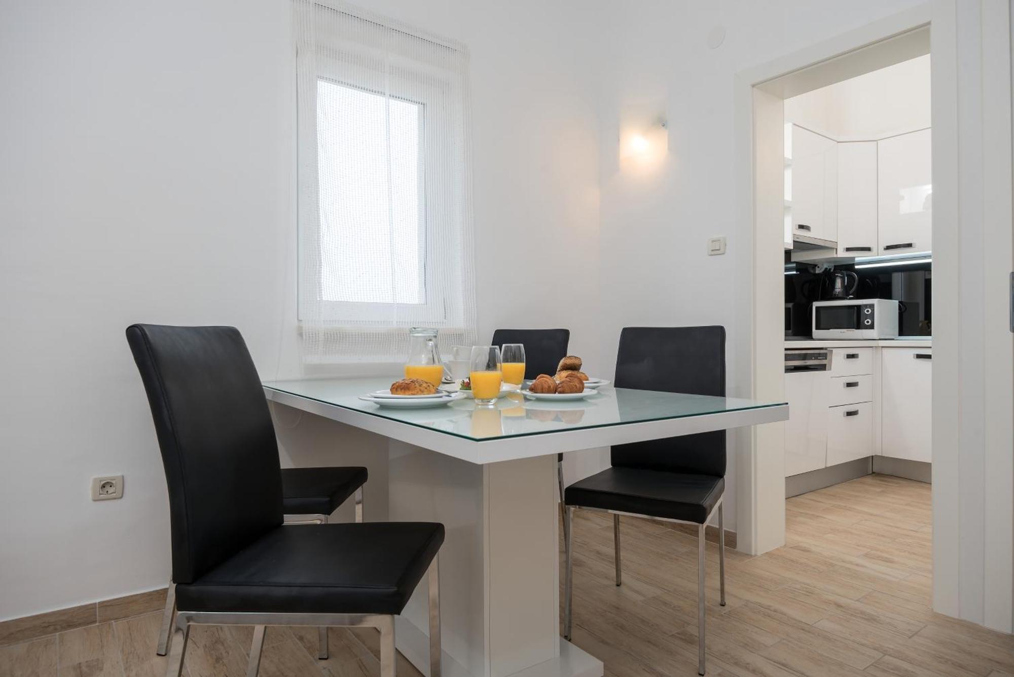 Apartments And Rooms With Parking Space Rogoznica - 10339 Rogoznica (Sibenik-Knin) Quarto foto