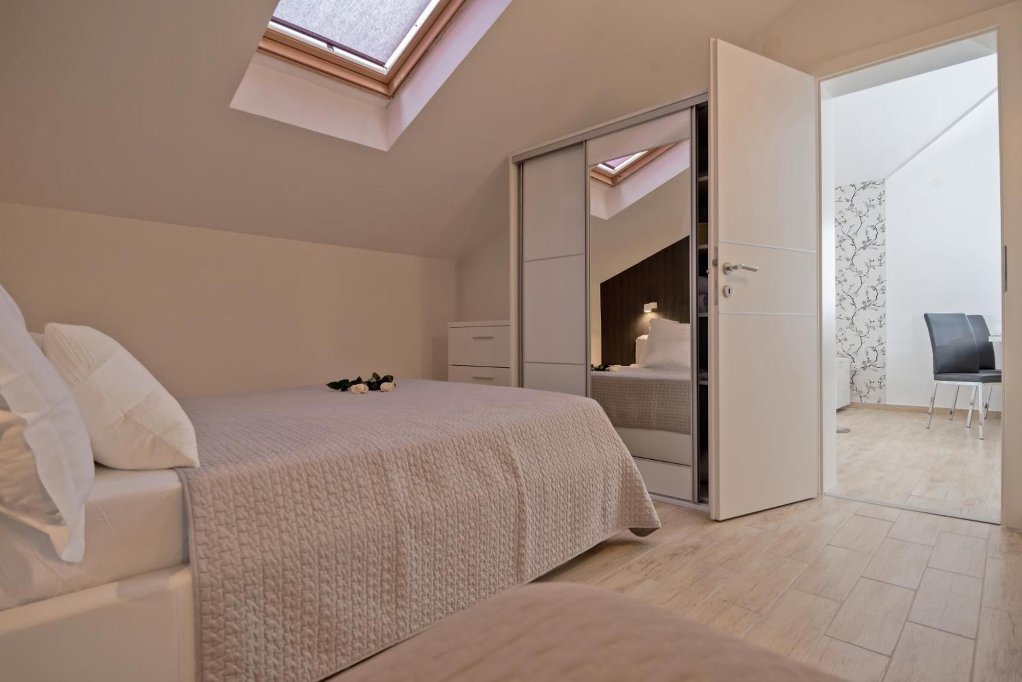 Apartments And Rooms With Parking Space Rogoznica - 10339 Rogoznica (Sibenik-Knin) Quarto foto